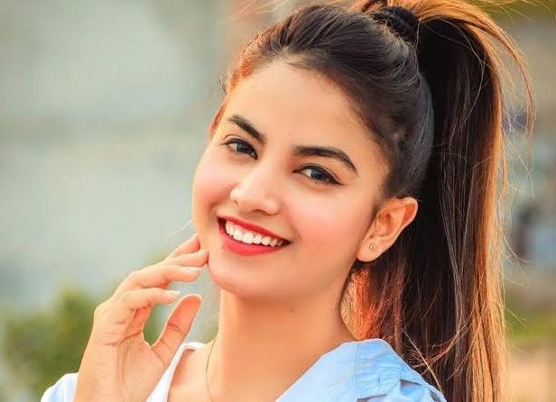 Priyanka Mongia Biography, Height, Age, Weight, Body Measurements, Boyfriend, Family, Parents, Photos, Net Worth, Wiki & More