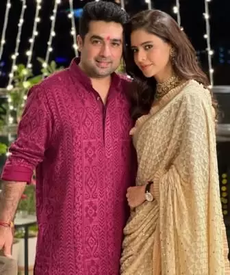 Aamna Sharif with her boyfriend Amit Kapoor (Producer)