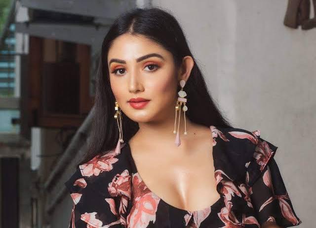 Donal Bisht (Indian actress) Biography, Height, Age, Weight, Body Measurements, Family, Parents, Boyfriend, Husband, Bio, Net Worth, Photos, Wiki & More