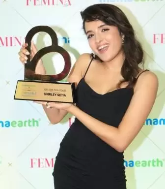 Shirley got Celeb for Good Award at Femina Beautiful Indians Awards 2022