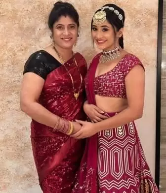 Shivangi Joshi with her mother Yashoda Joshi