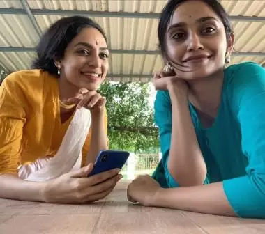 Sobhita Dhulipala with her younger sister Samantha Dhulipala