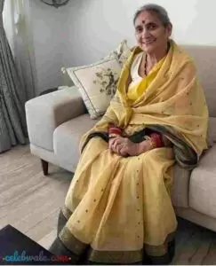sukirti kandpal mother Manju Kandpal