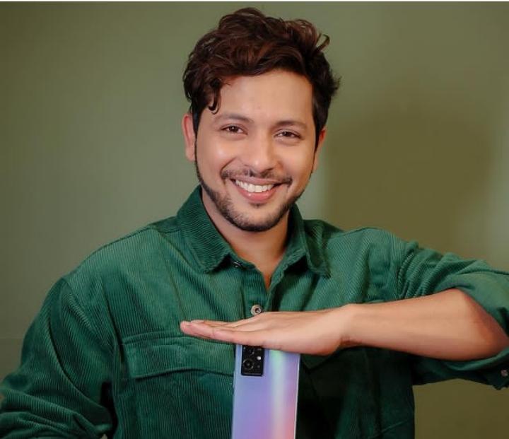 Nishant Bhat Biography (Choreographer), Age, Height, Wiki, Girlfriend, Father, Family, Wife, Education, Career, Net Worth, Photos & More